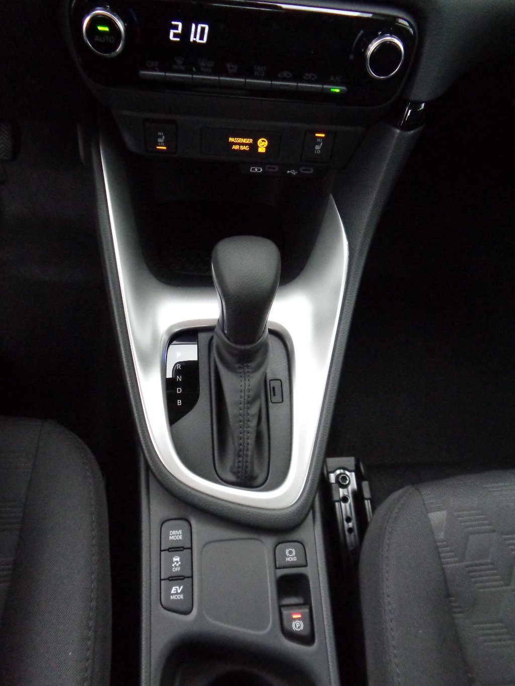Mazda 2 Hybrid