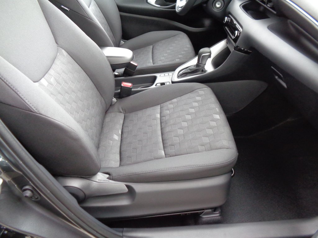 Mazda 2 Hybrid