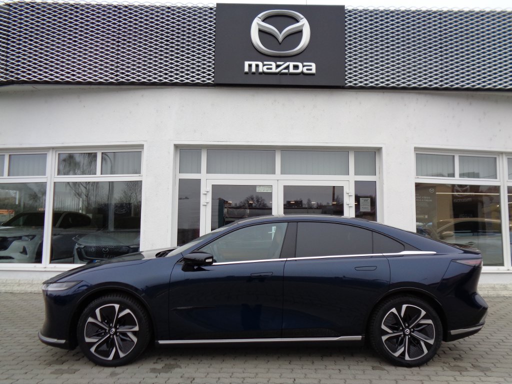 Mazda 6e