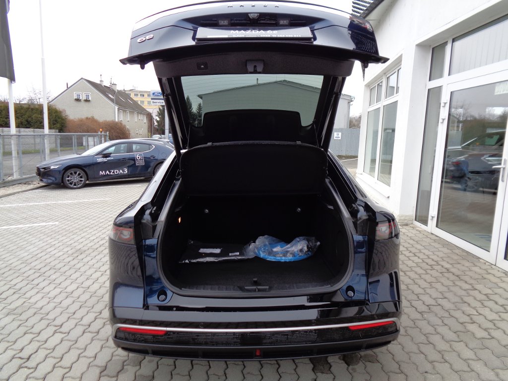 Mazda 6e