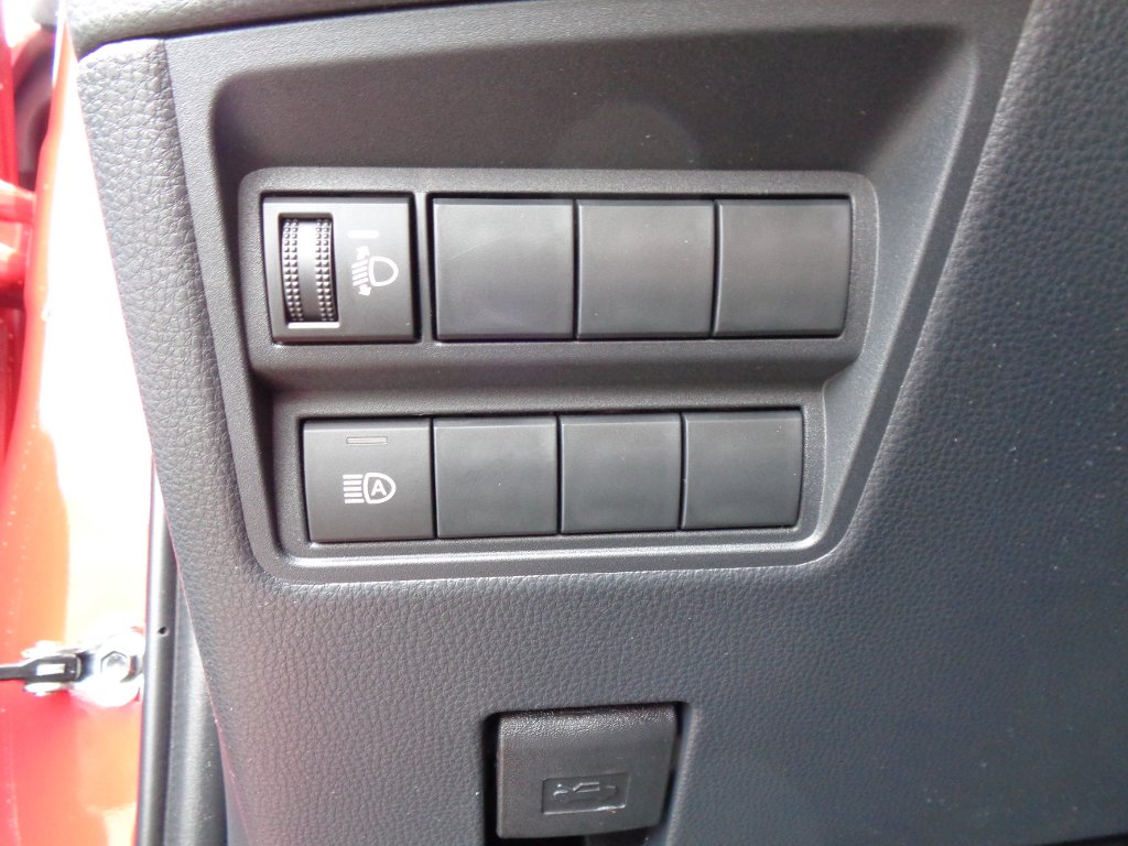 Mazda 2 Hybrid