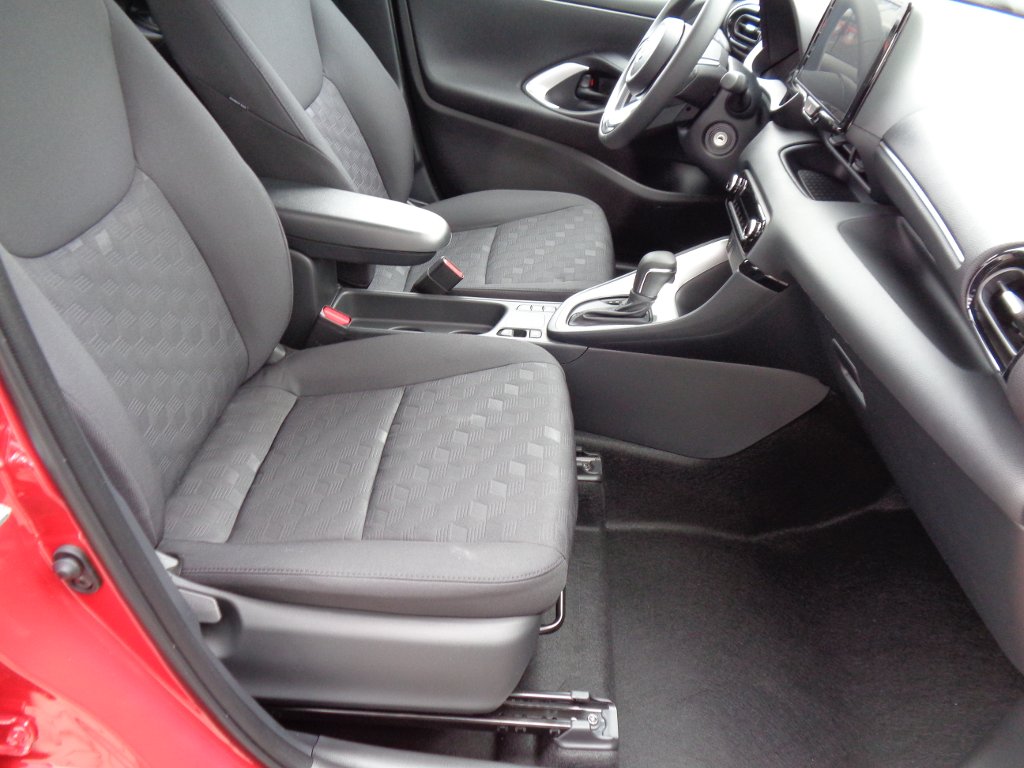 Mazda 2 Hybrid
