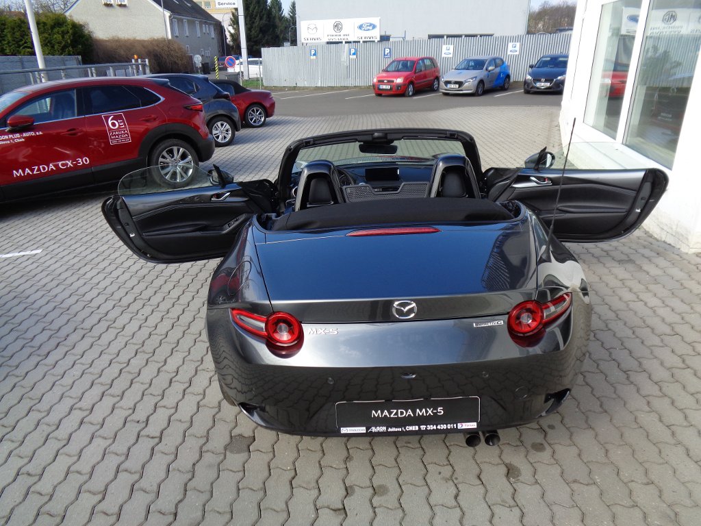 Mazda MX-5