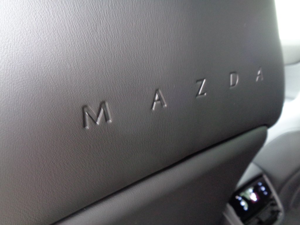 Mazda CX-6e