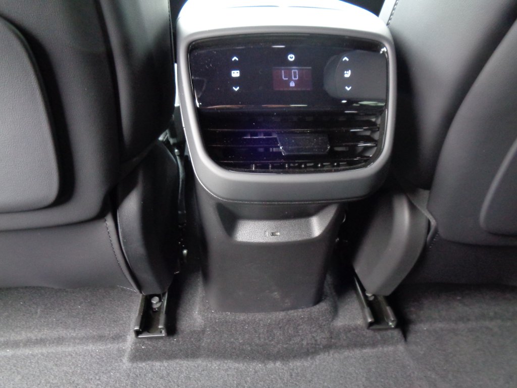 Mazda CX-6e