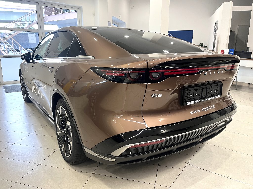 Mazda 6e