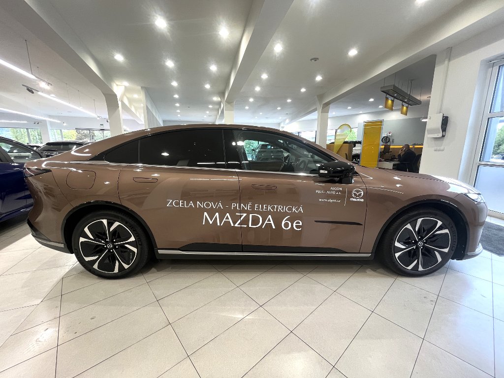Mazda 6e